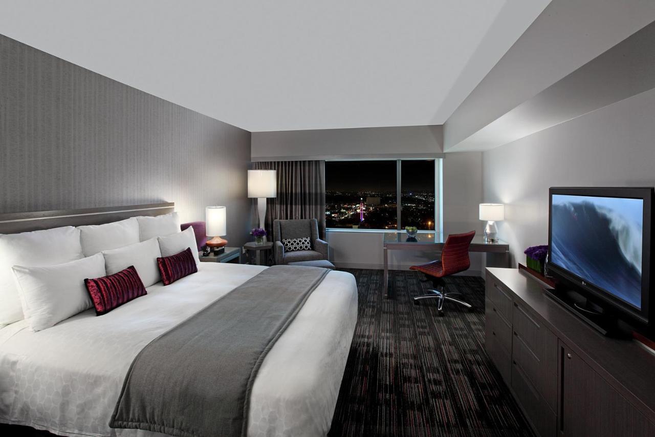Loews Hollywood 4* Los Angeles