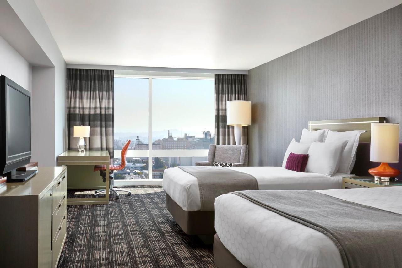 Loews Hollywood 4* Los Angeles